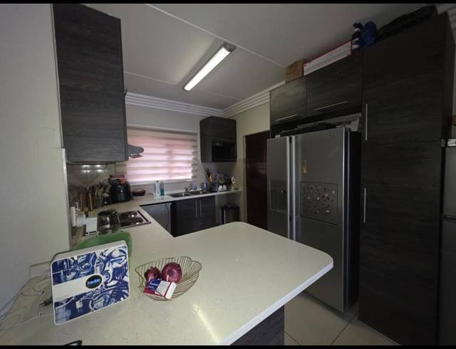 3 BEDROOM APARTMENT FOR SALE IN EVELEIGH